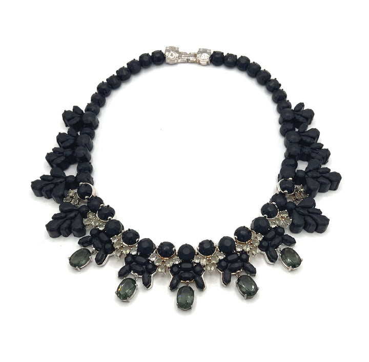 EK THONGPRASERT NECKLACE