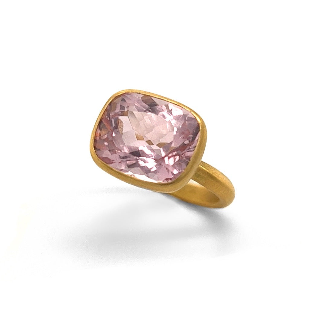 THE JEWELS OF MARIE-HÉLÈNE DE TAILLAC MARIE-HELENE DE TAILLAC | Jewels & Talismans | City Guide