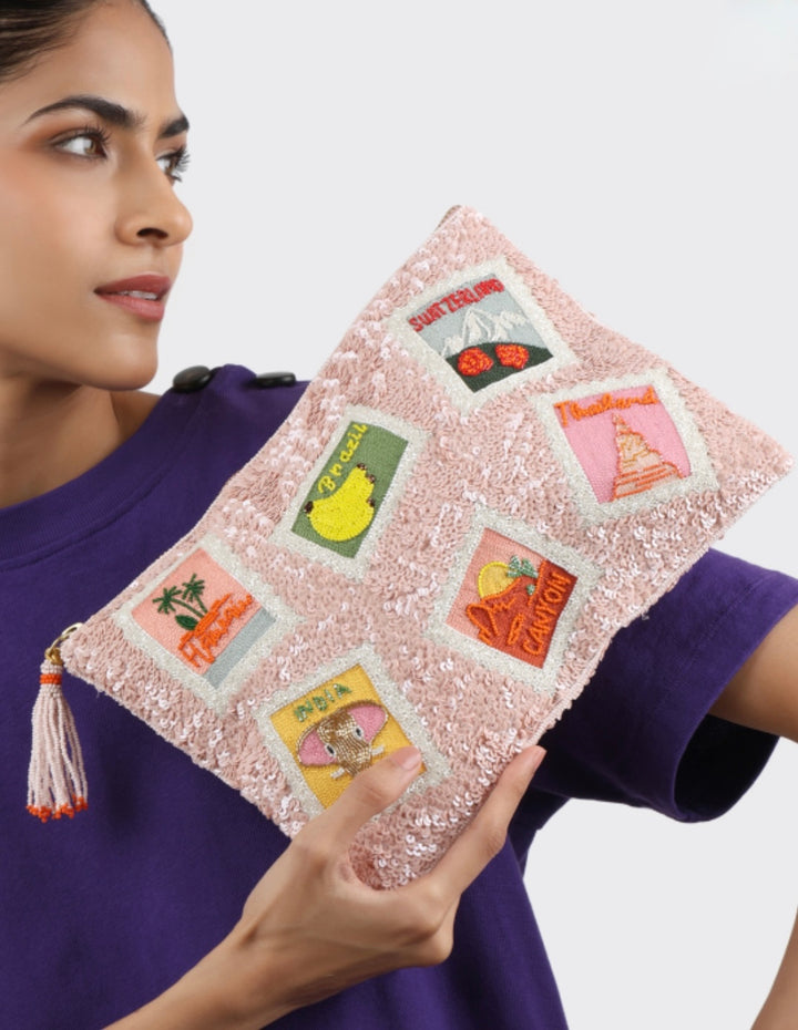 OLIVIA DAR POUCH